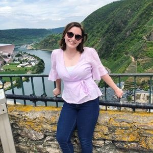 Meet your Posher, Jillian